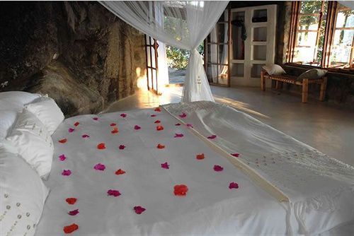 Kaya Mawa Hotel Likoma Exterior photo